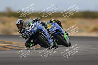 media/Dec-03-2022-CVMA (Sat) [[a3451eb8a4]]/Race 8 500 Supersport-350 Supersport/